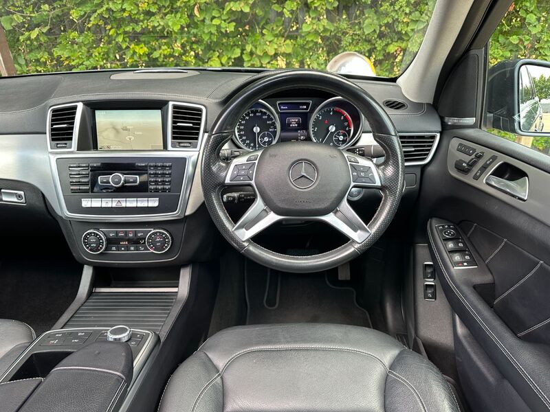 MERCEDES-BENZ GL CLASS GL 350 3.0 V6 BlueTEC AMG Sport G-Tronic+ 4WD 2015