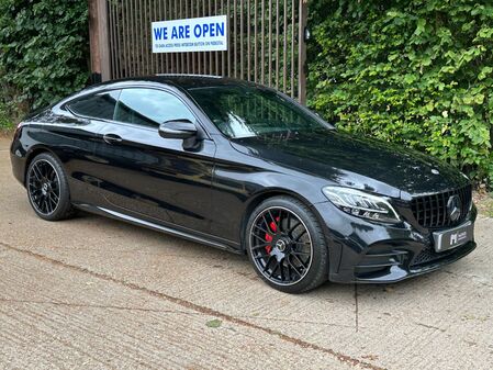 View MERCEDES-BENZ C CLASS 2.0 C300 AMG Line G-Tronic+