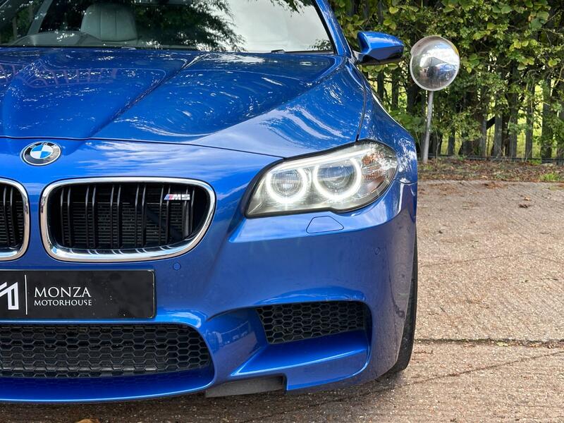 BMW M5 4.4 V8 DCT 2014