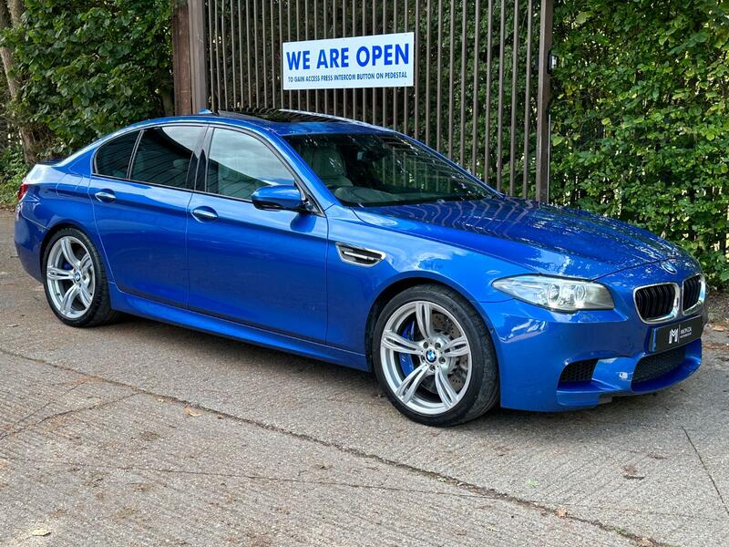 BMW M5 4.4 V8 DCT 2014