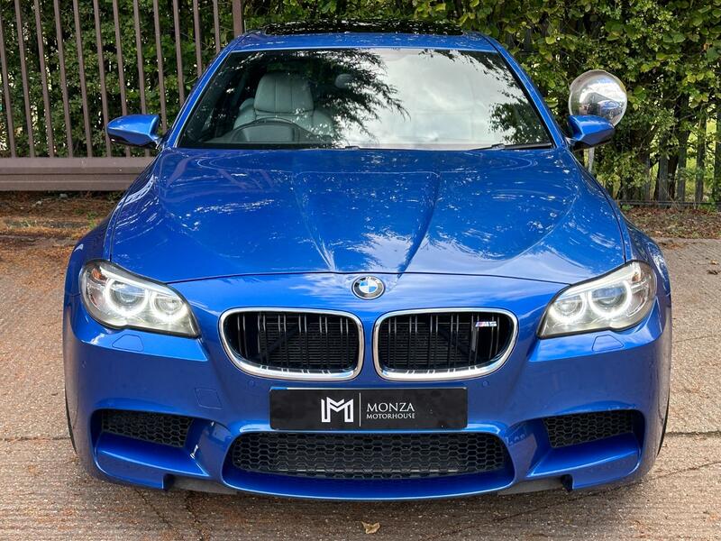 BMW M5 4.4 V8 DCT 2014