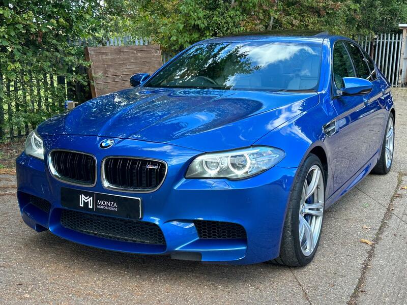 BMW M5 4.4 V8 DCT 2014