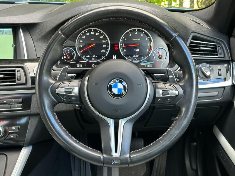 BMW M5 4.4 V8 DCT 2014